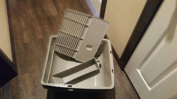 patented grill, scooper, and base of omega self-cleaning litter box