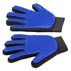 grooming-kit-tools-gloves